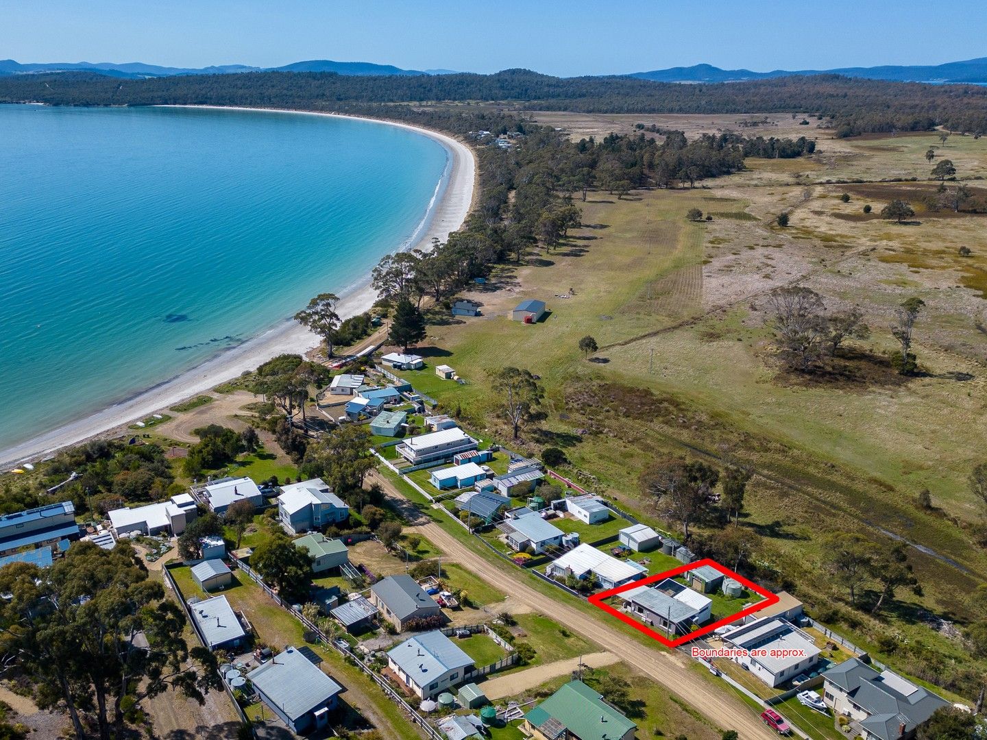 8 Sloping Main Drive, Sloping Main TAS 7186 Domain