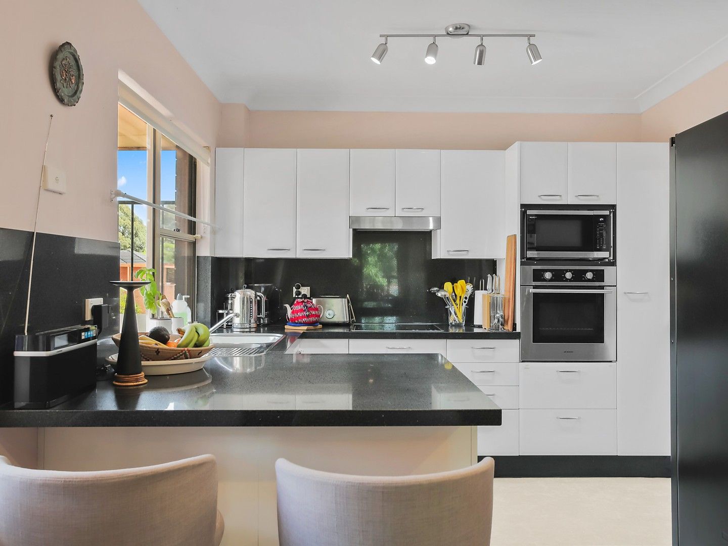 3 bedrooms Apartment / Unit / Flat in 8/36 York Street OATLANDS NSW, 2117