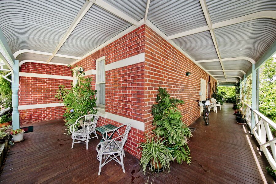 45 St Leonards Avenue, WEST LEEDERVILLE WA 6007, Image 2