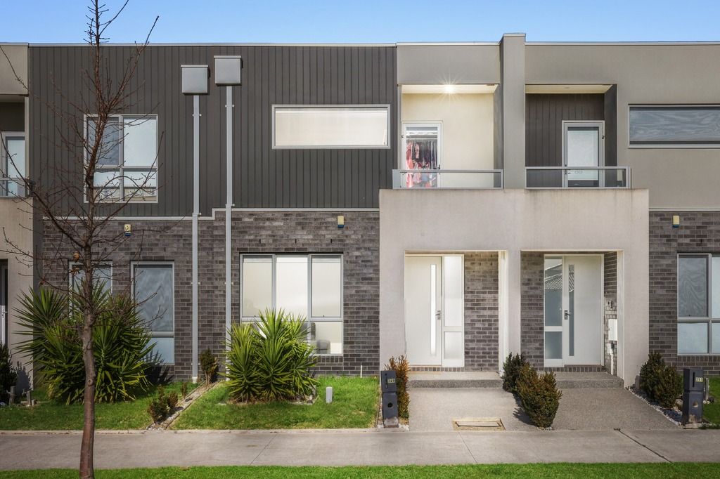 4 bedrooms House in 249 Dunnings Road POINT COOK VIC, 3030