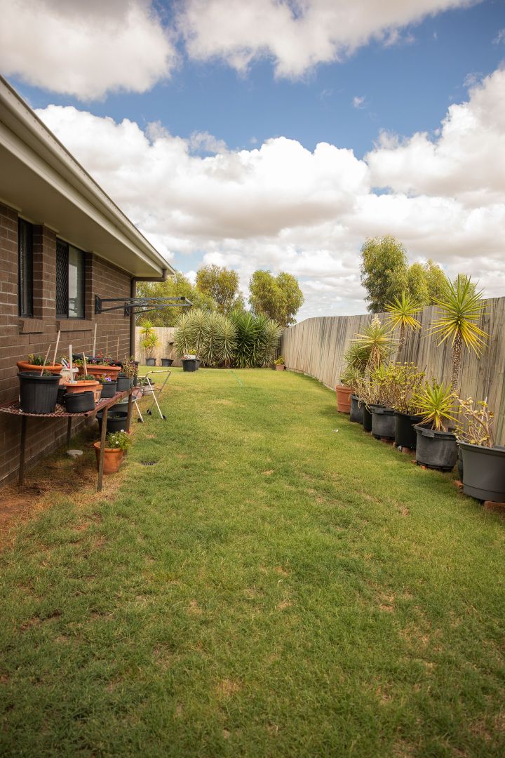 14 Highview Close, Roma QLD 4455, Image 1