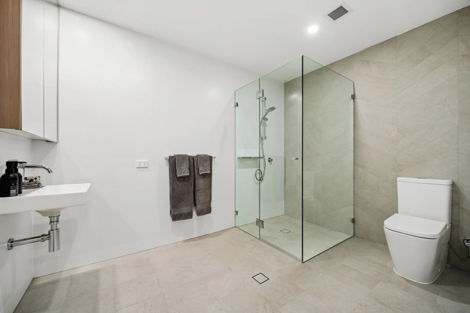 Additional image 7 of 104A/8 Oaks Avenue, Dee Why NSW 2099