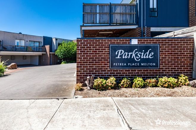 Picture of 27/9 Petrea Place, HARKNESS VIC 3337