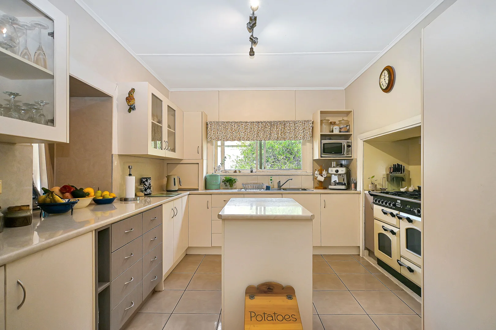 Additional image 3 of 178 Chapple Street, Broken Hill NSW 2880