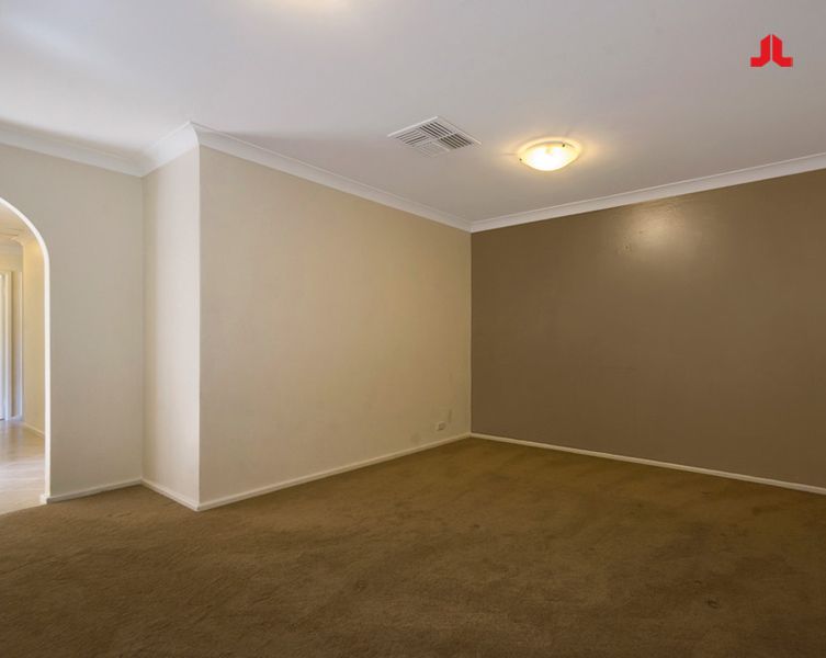 46 Breaden Drive, Cooloongup WA 6168, Image 2