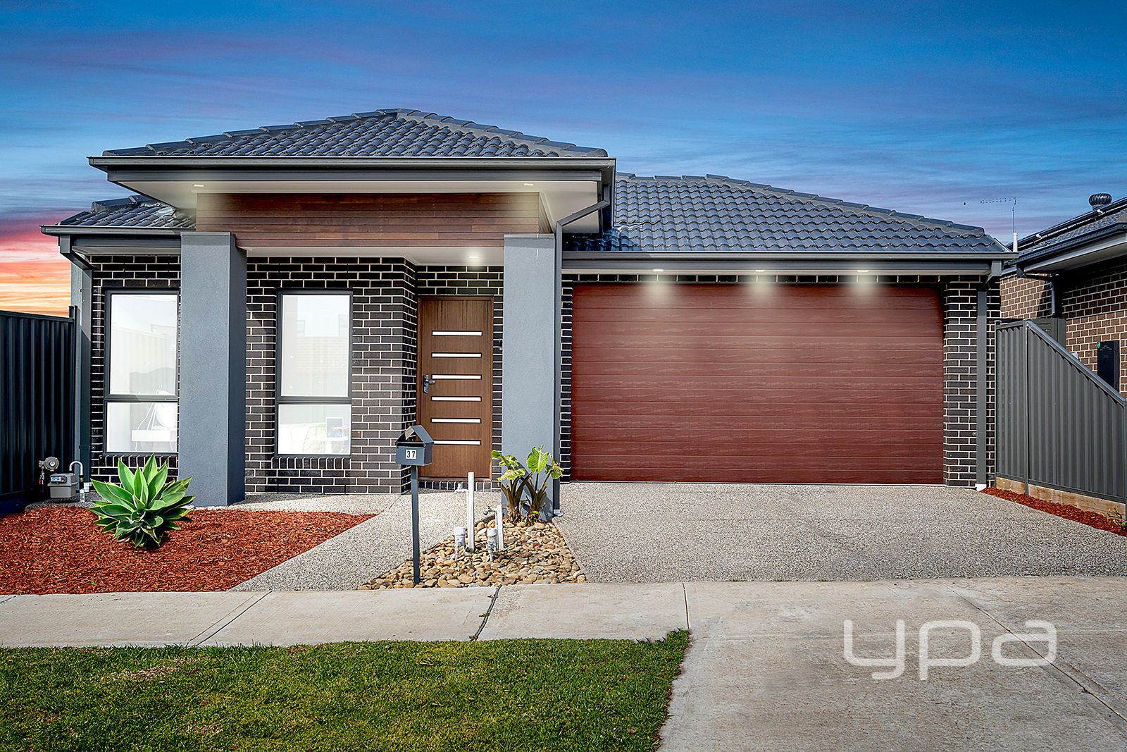 37 Luster Circuit, Greenvale VIC 3059, Image 0