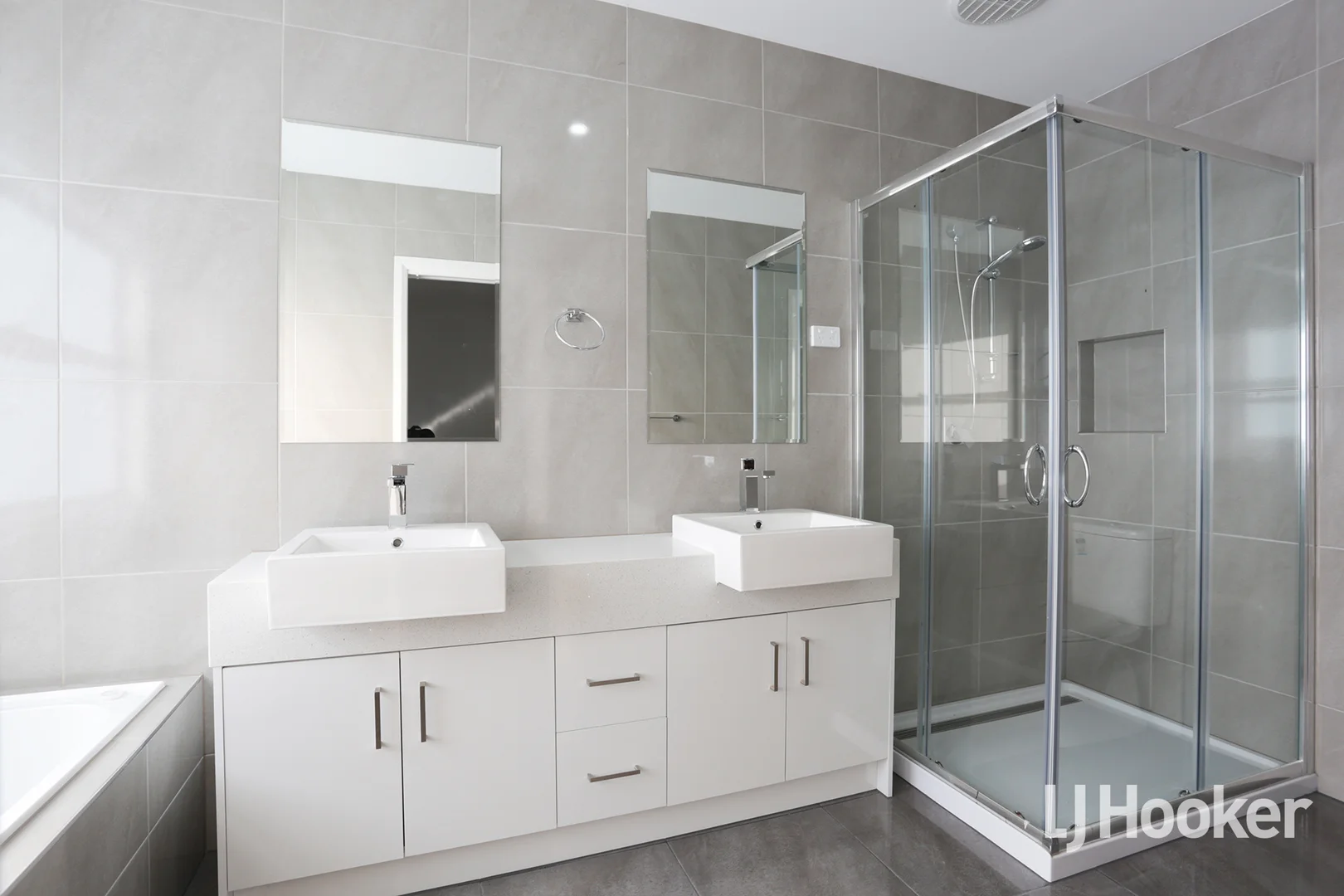 Additional image 5 of 1/29 La Rochelle Boulevard, Point Cook VIC 3030