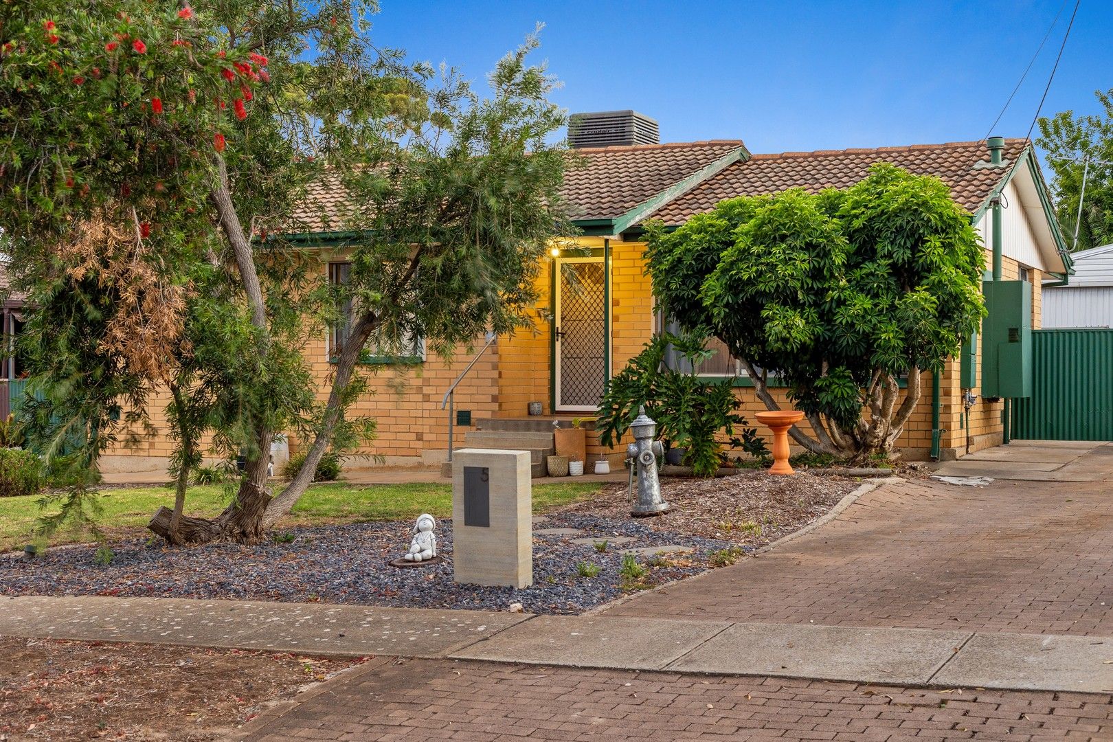 5 Dominic Crescent, Morphett Vale SA 5162, Image 0