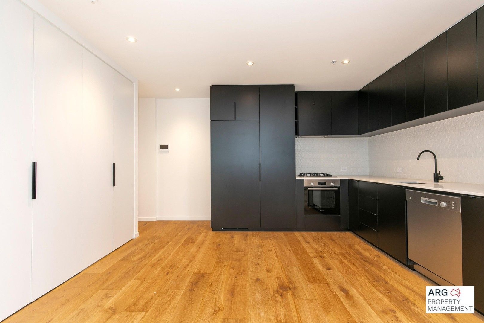 2 bedrooms Apartment / Unit / Flat in 1506/8 Hallenstein Street FOOTSCRAY VIC, 3011