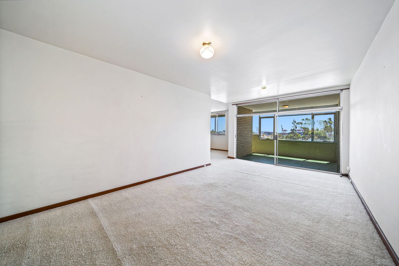 15/2 Angwin Street, East Fremantle WA 6158, Image 2