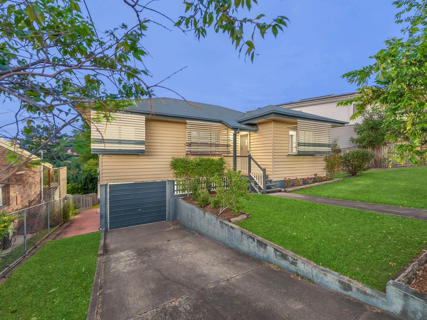 12 Hall Avenue, Norman Park QLD 4170, Image 0