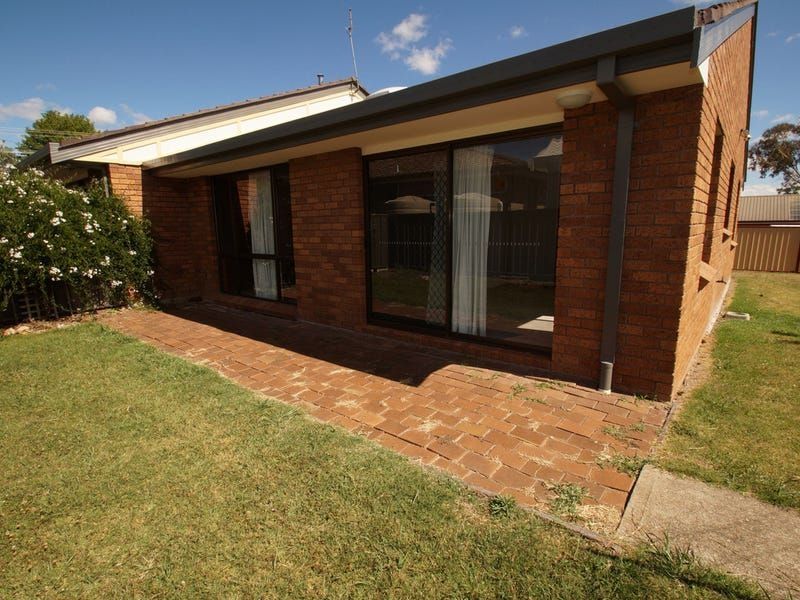 2/16 Crest Road, Armidale NSW 2350, Image 0