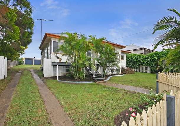 6 Welsby Street, North Booval QLD 4304