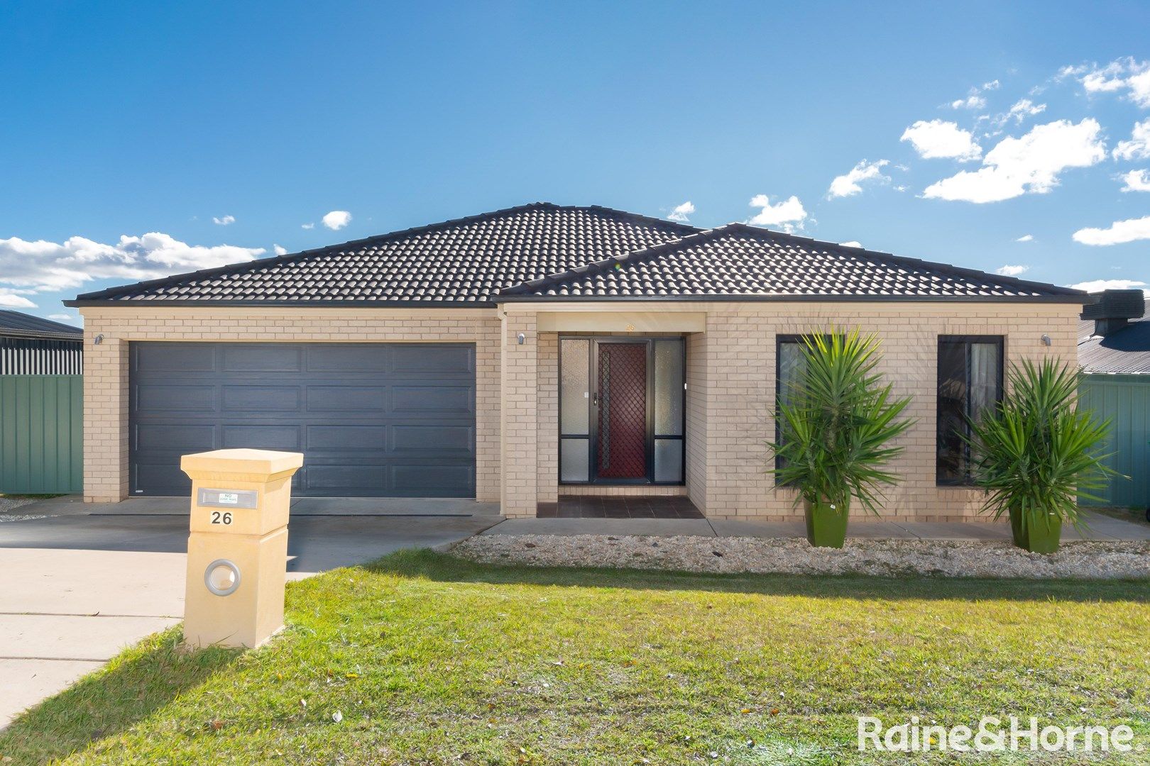 26 Melaleuca Drive, Forest Hill NSW 2651, Image 0