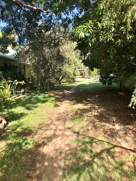 11 Cook Street, Bucasia QLD 4750, Image 2