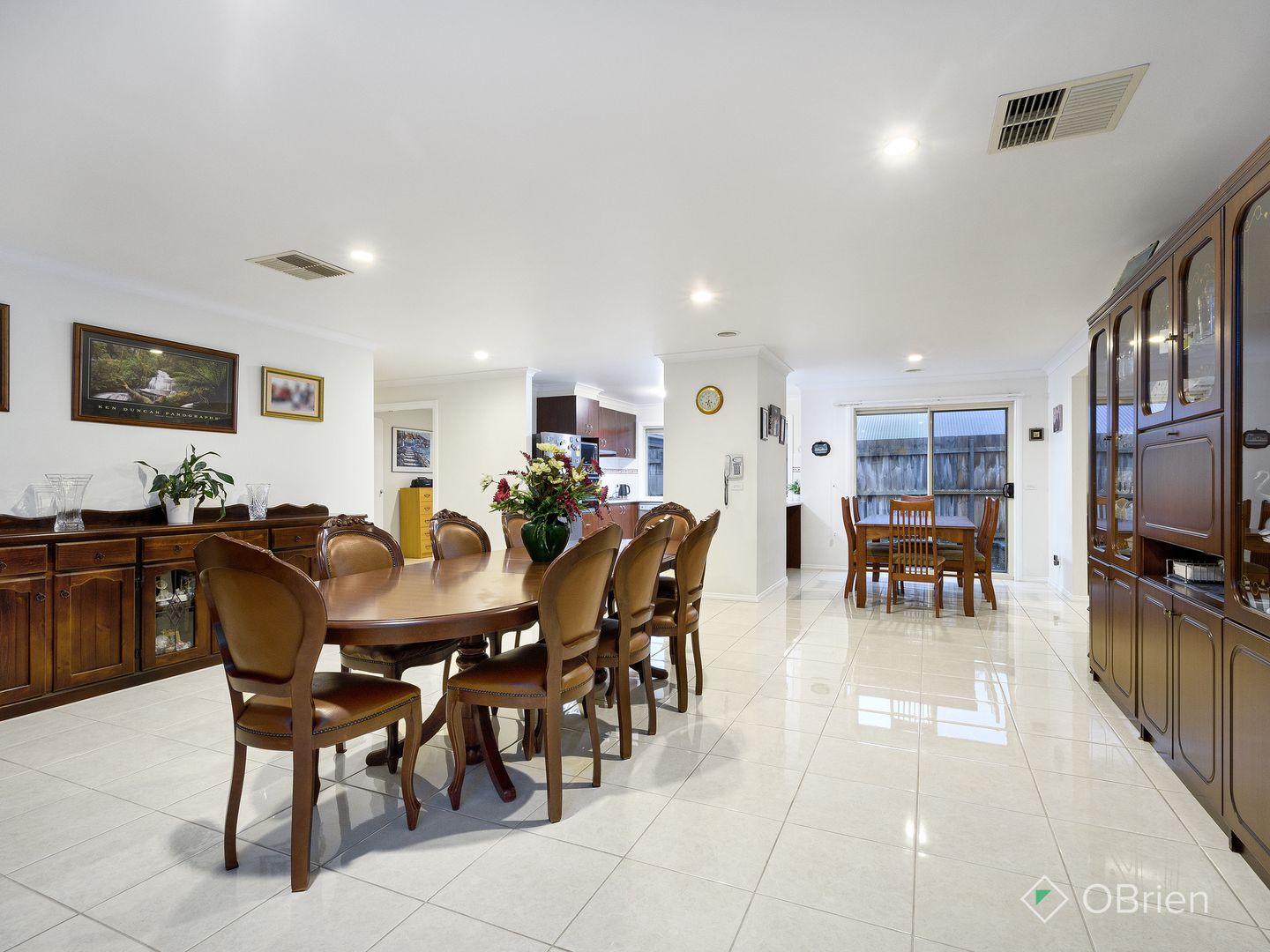 10 Sapphire Mews, Skye VIC 3977, Image 2