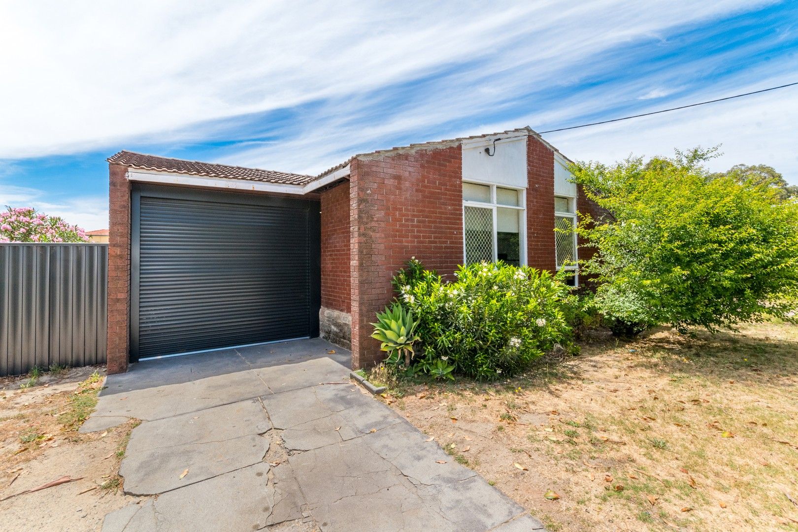 3 bedrooms House in 98 James Street GOSNELLS WA, 6110