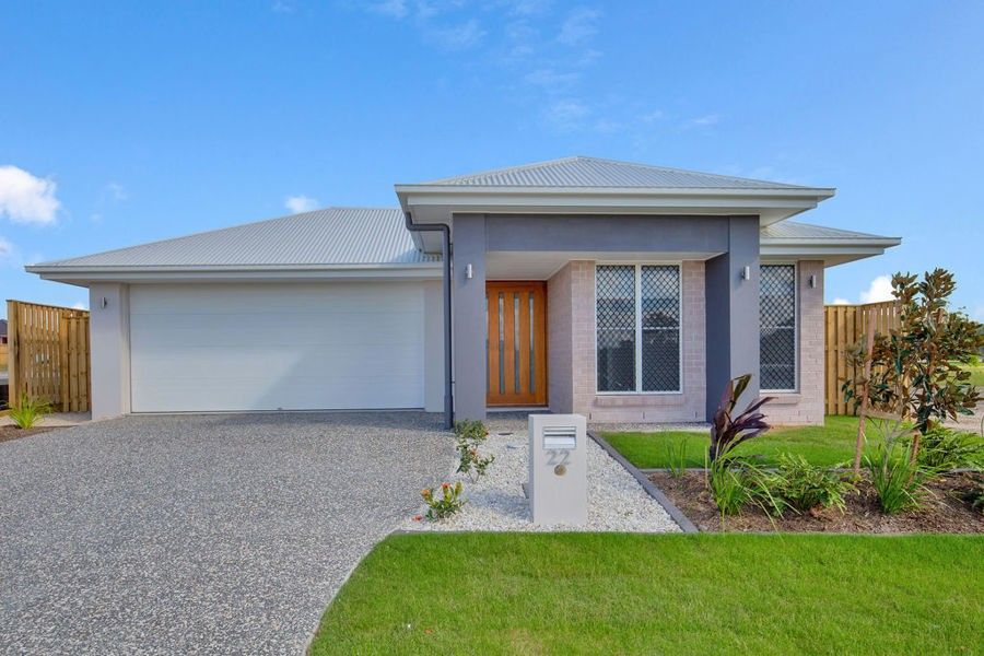 4 bedrooms House in 22 Coral St PIMPAMA QLD, 4209