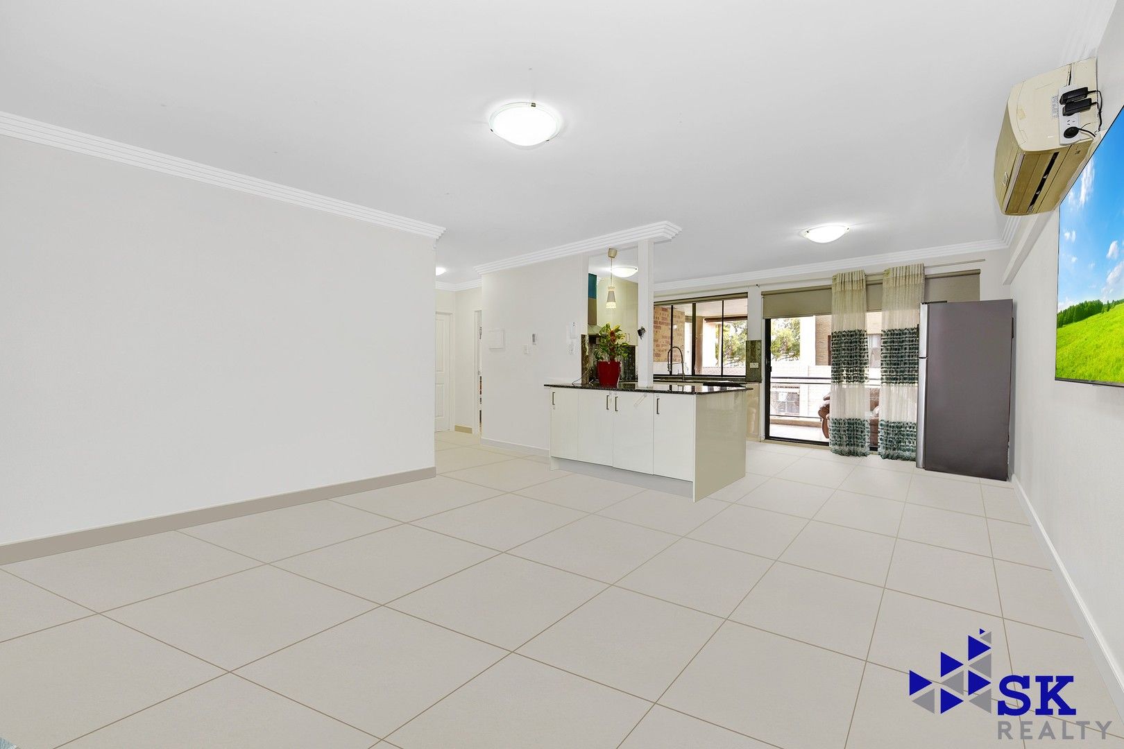 2 bedrooms Apartment / Unit / Flat in 12/27-33 ADDELSTONE ROAD MERRYLANDS NSW, 2160