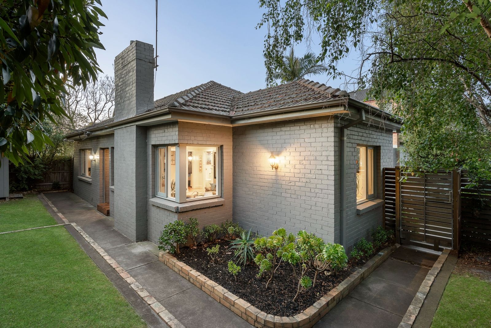 297 Bay Road, Cheltenham VIC 3192, Image 0