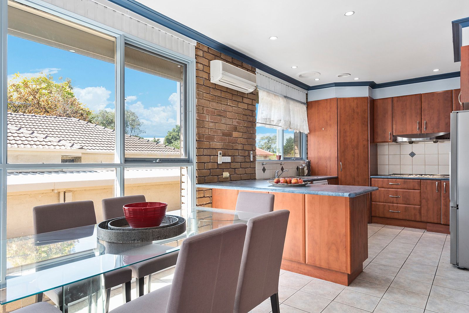 31 Winston Road, Viewbank VIC 3084, Image 2