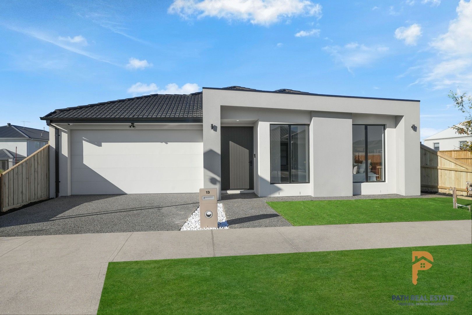 4 bedrooms House in 13 Machine Street SUNBURY VIC, 3429