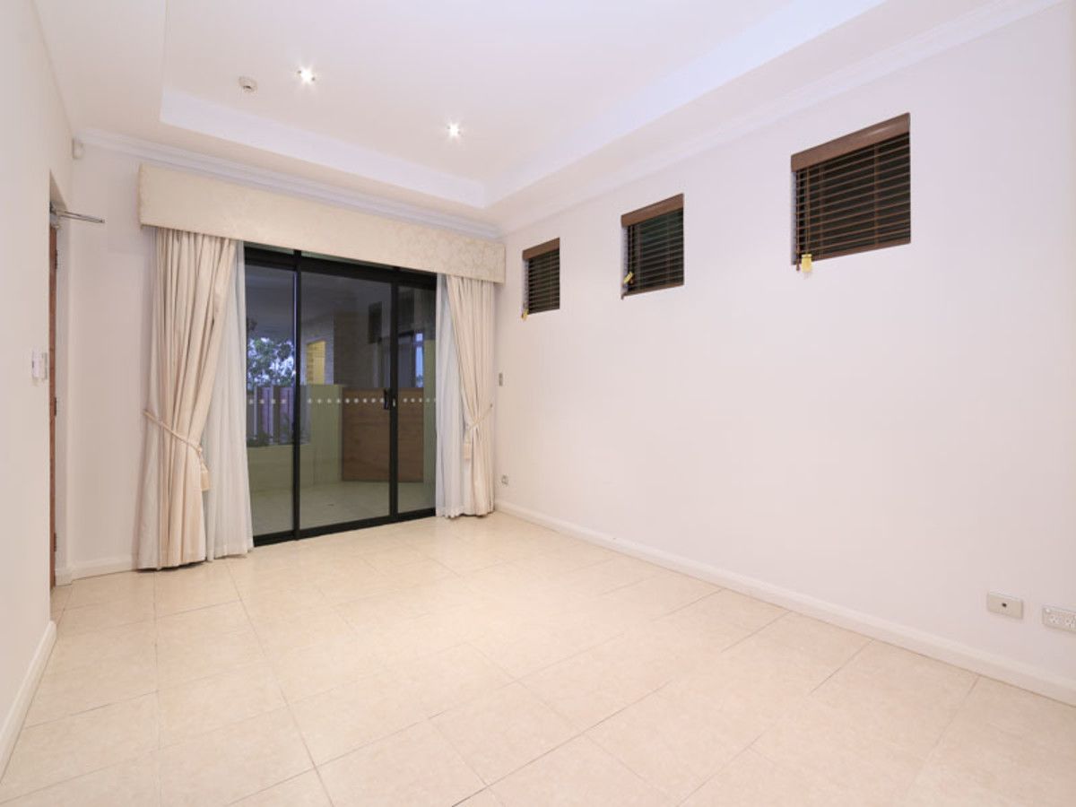 304/17 Davidson Terrace, Joondalup WA 6027, Image 2