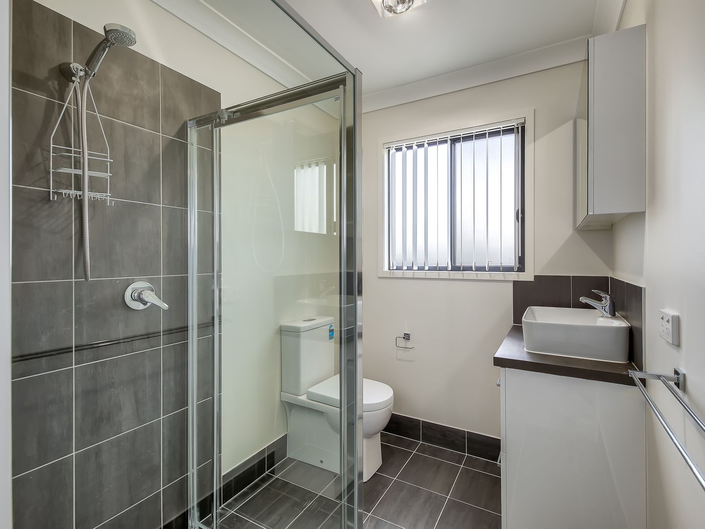 27 Rodney Street, Wynnum West QLD 4178 Apartment For Rent Domain