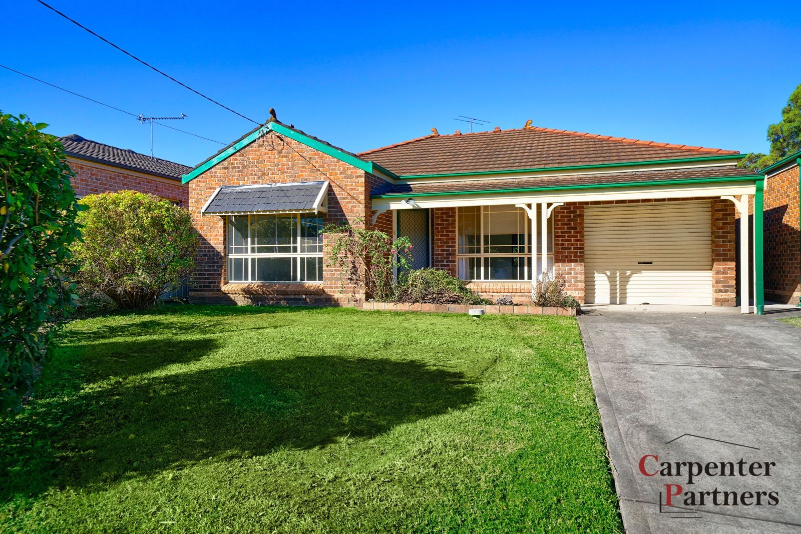 3 bedrooms House in 1/12 Abelia Street TAHMOOR NSW, 2573