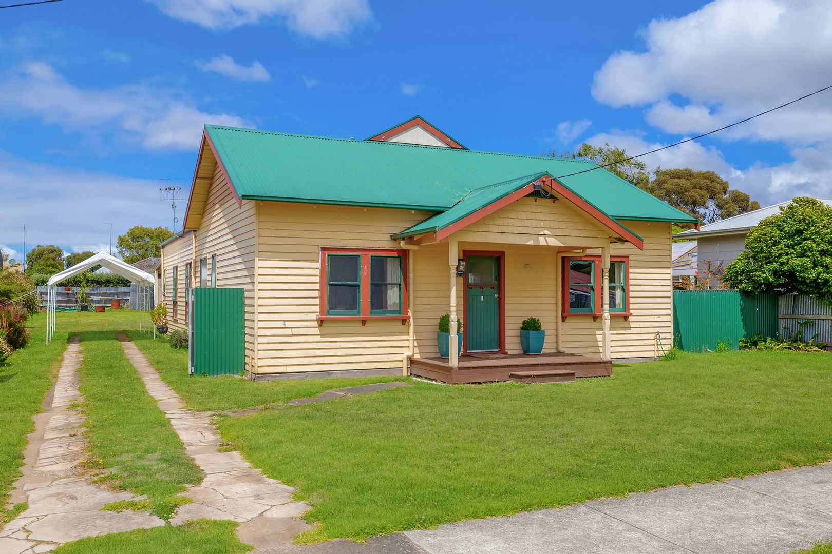 95 Curdie Street, Cobden VIC 3266, Image 2