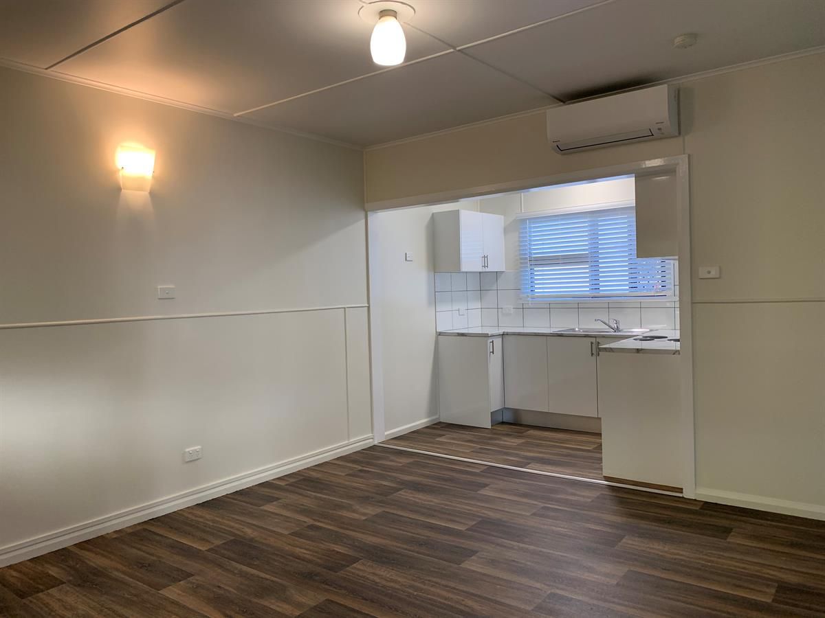 2 bedrooms Apartment / Unit / Flat in 4/268 Lake Street CAIRNS NORTH QLD, 4870