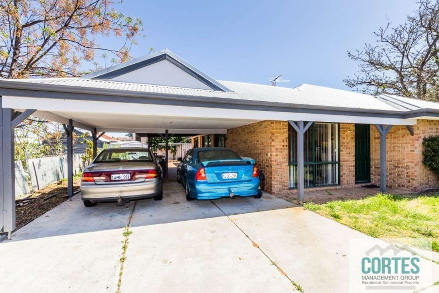 4 bedrooms House in 375A Carrington Street HAMILTON HILL WA, 6163