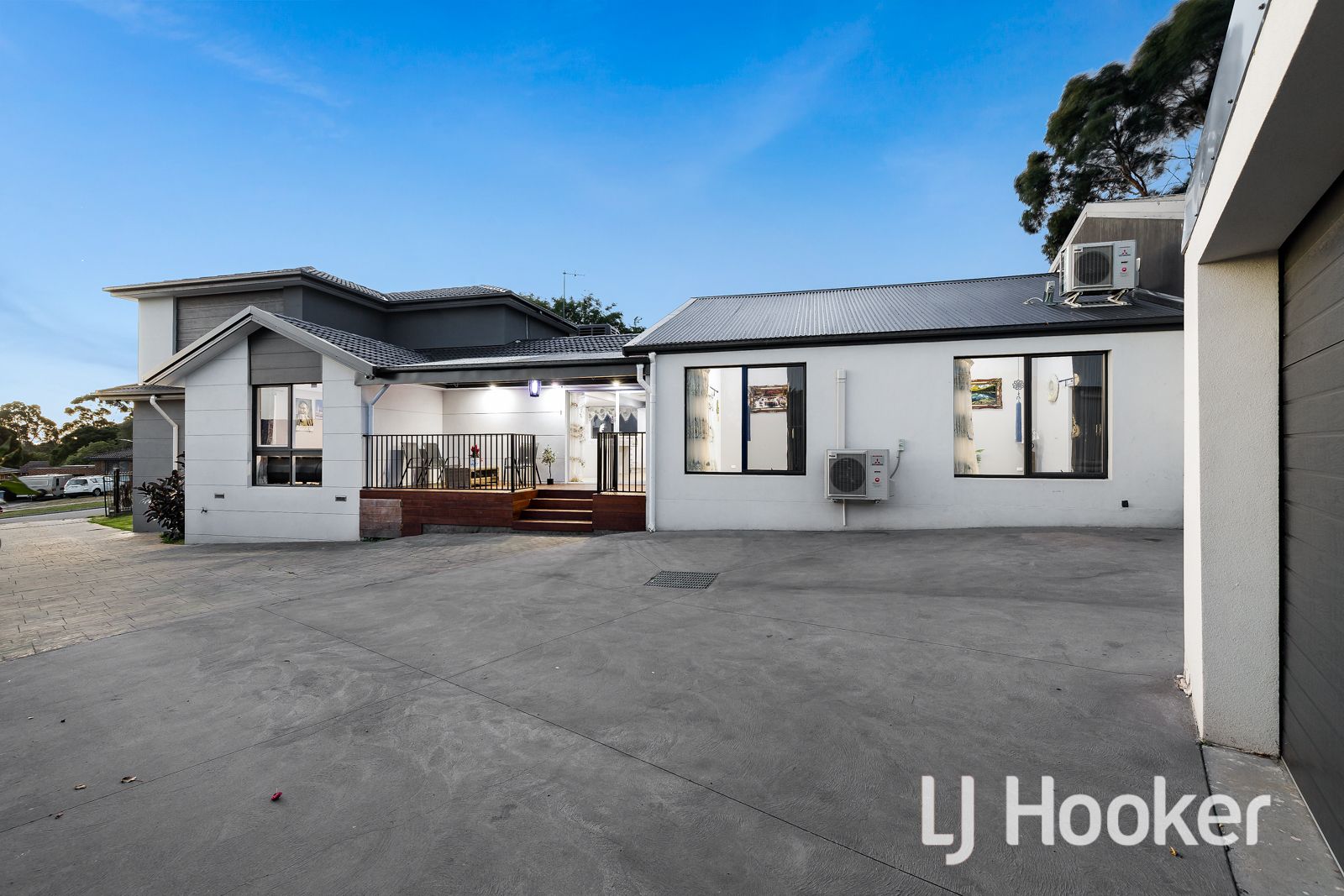 12 Barnsbury Close, Hampton Park VIC 3976, Image 0