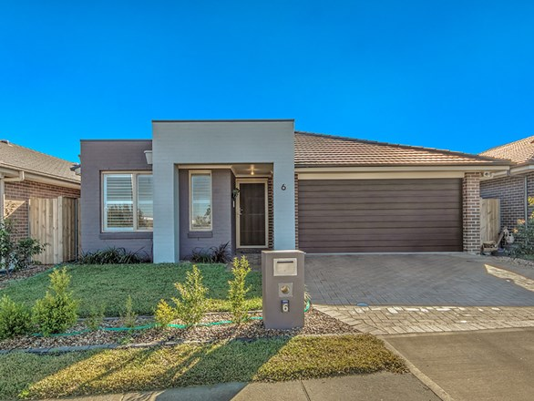 6 Lenton Cove, Gledswood Hills NSW 2557