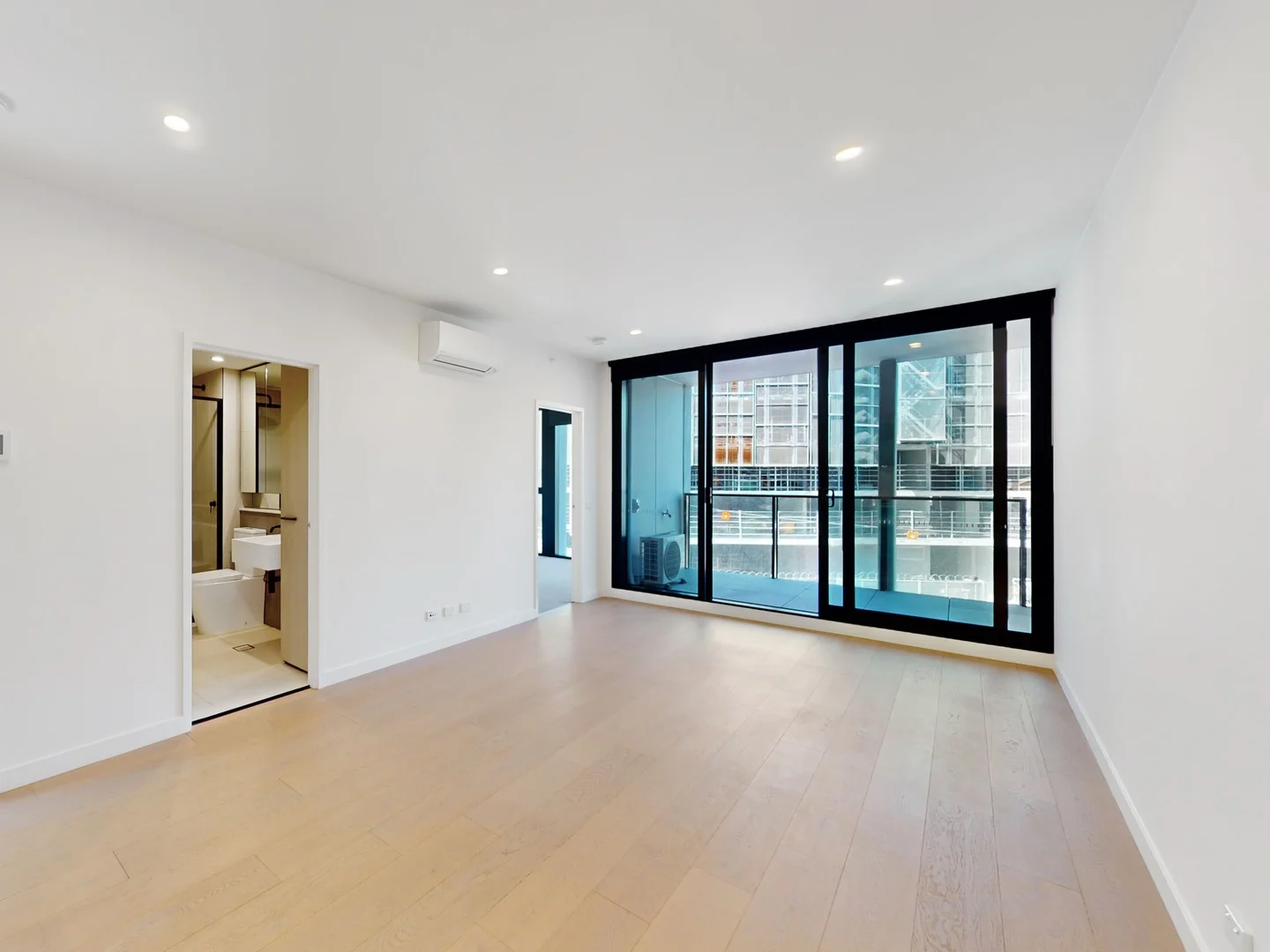 202/39 Park Street, South Melbourne VIC 3205