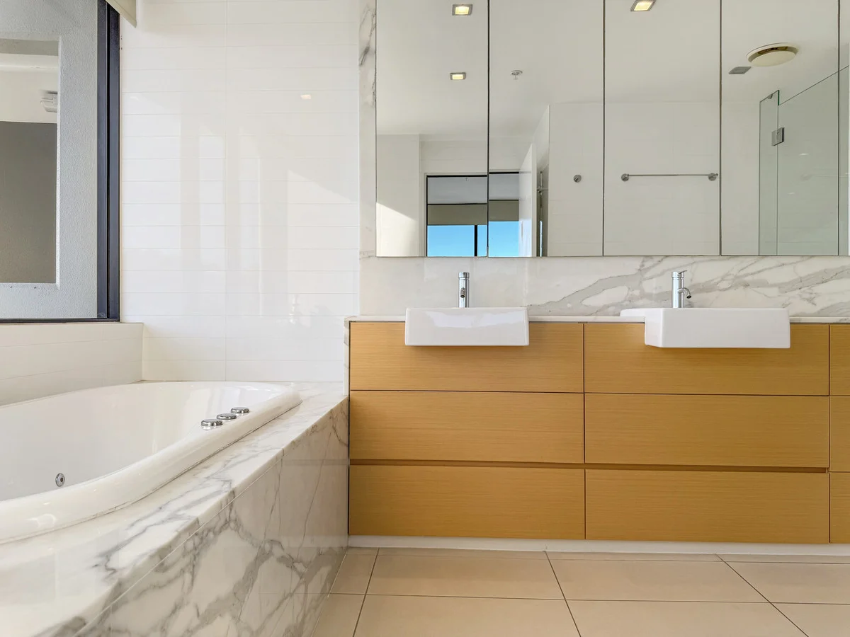 Additional image 13 of 2131/2-14 The Esplanade, Burleigh Heads QLD 4220