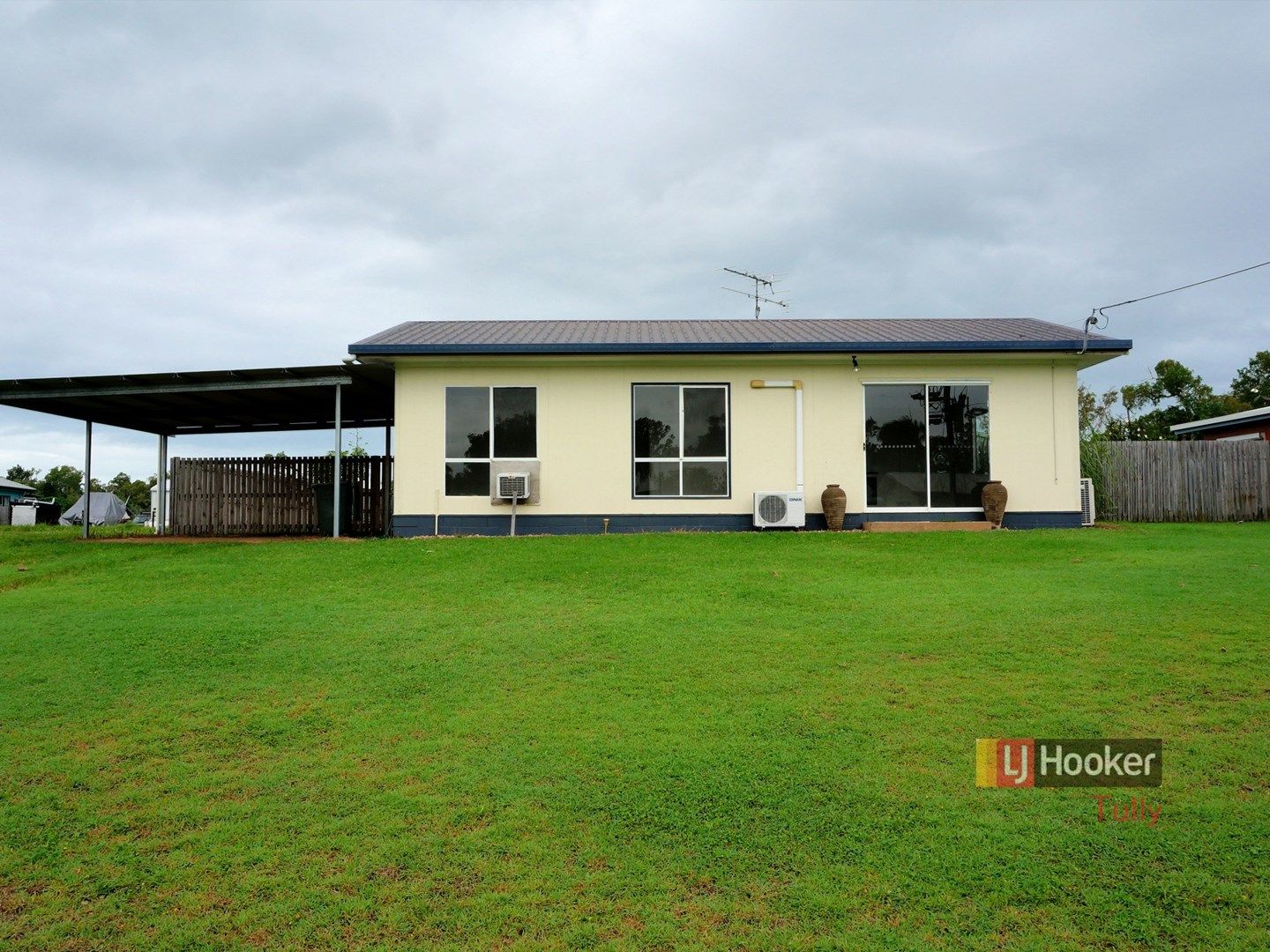 8 Casuarina Street, Tully Heads QLD 4854, Image 0