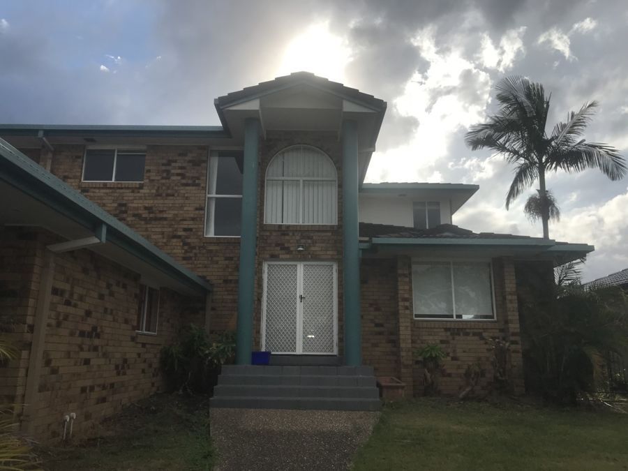 4 bedrooms House in 11 Flamingo Key BROADBEACH WATERS QLD, 4218