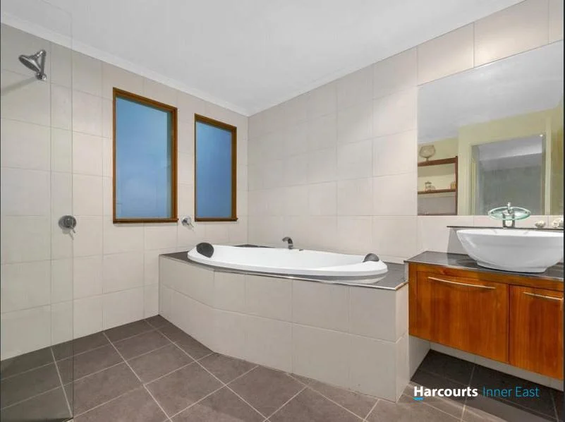 Additional image 8 of 24 Perihelion St, Coorparoo QLD 4151