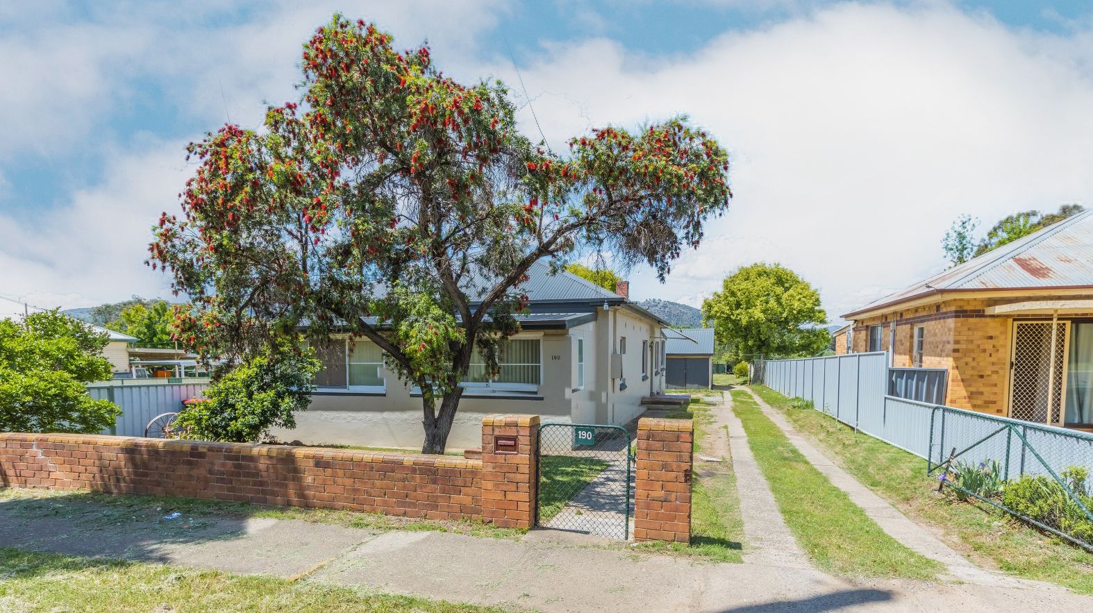 5 bedrooms House in 190 Goonoo Goonoo Road SOUTH TAMWORTH NSW, 2340