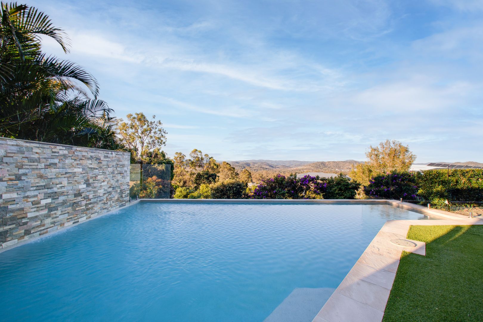 Reverse Infinity Edge Pool – Infinity Edge Pool Structure – DYVAY