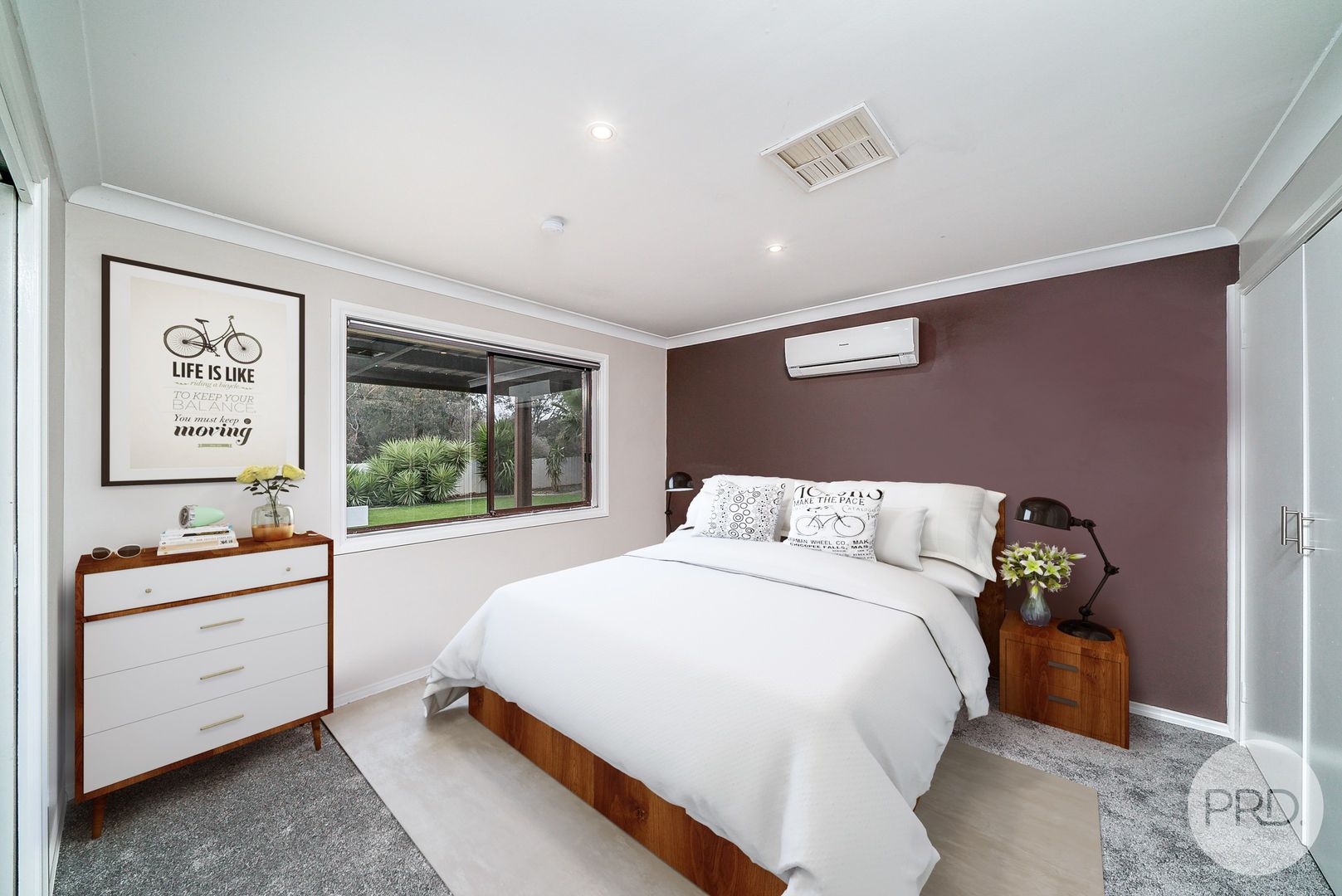 6 Kobi Place, Glenfield Park NSW 2650, Image 1