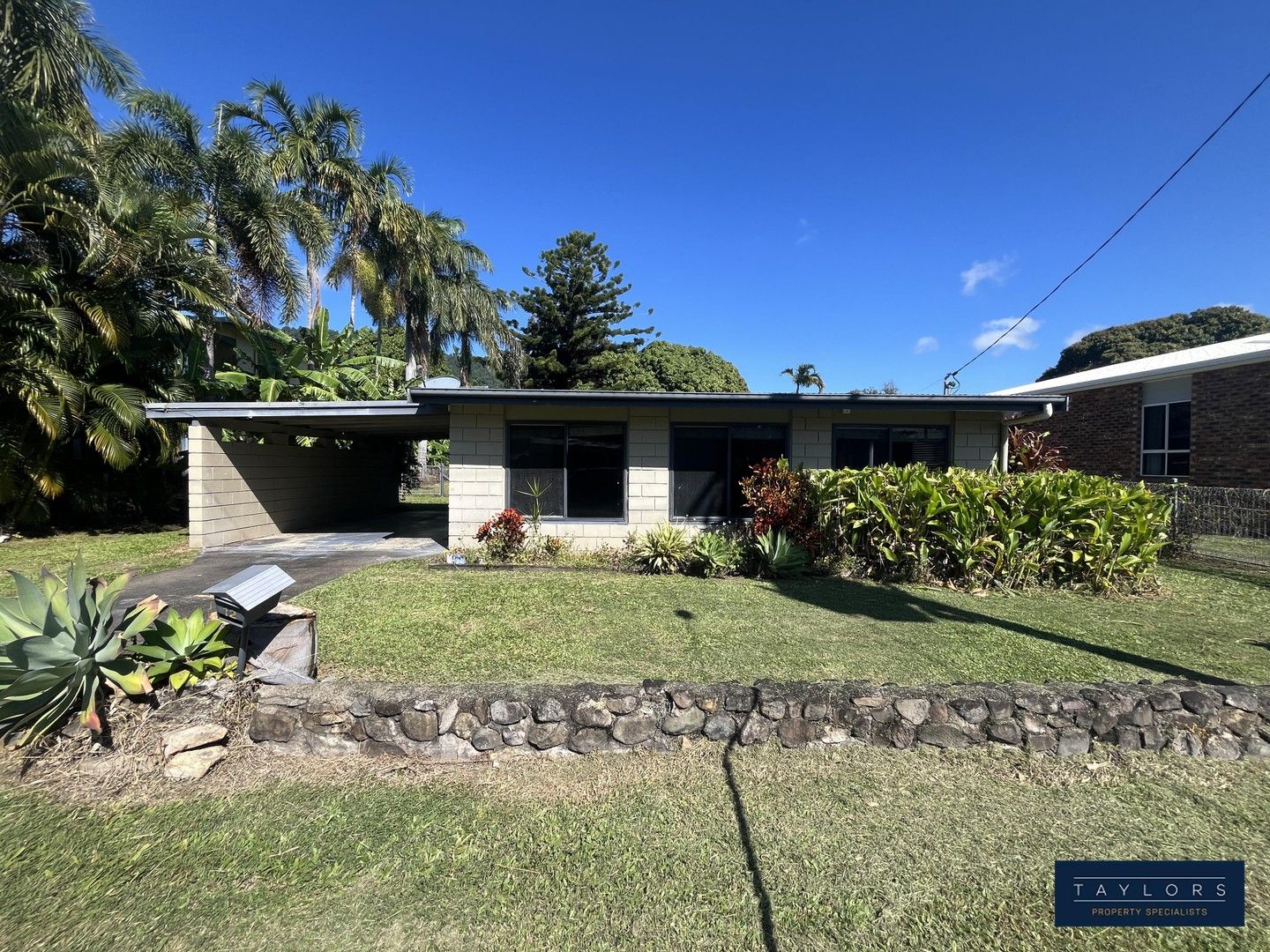 12 Schnapper Street, Cannonvale QLD 4802, Image 0