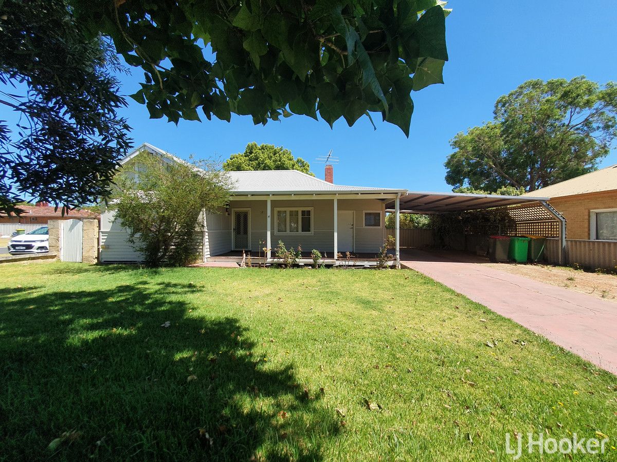 3 bedrooms House in 4 Ecclestone Street SOUTH BUNBURY WA, 6230