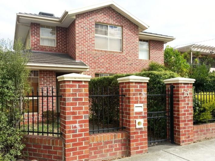 3 bedrooms Townhouse in 1/13 High Street DONCASTER VIC, 3108