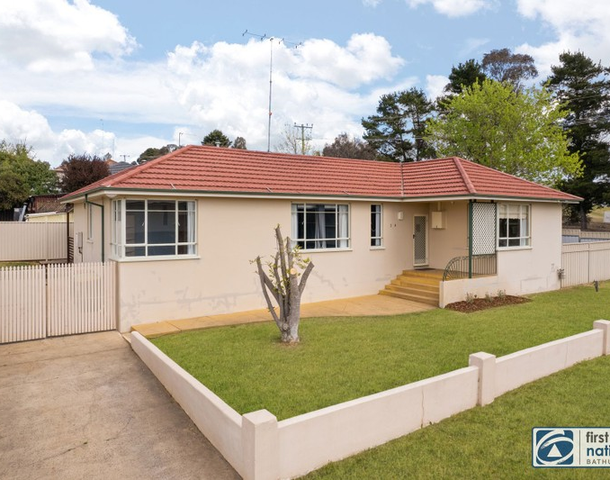 24 Esrom Street, West Bathurst NSW 2795