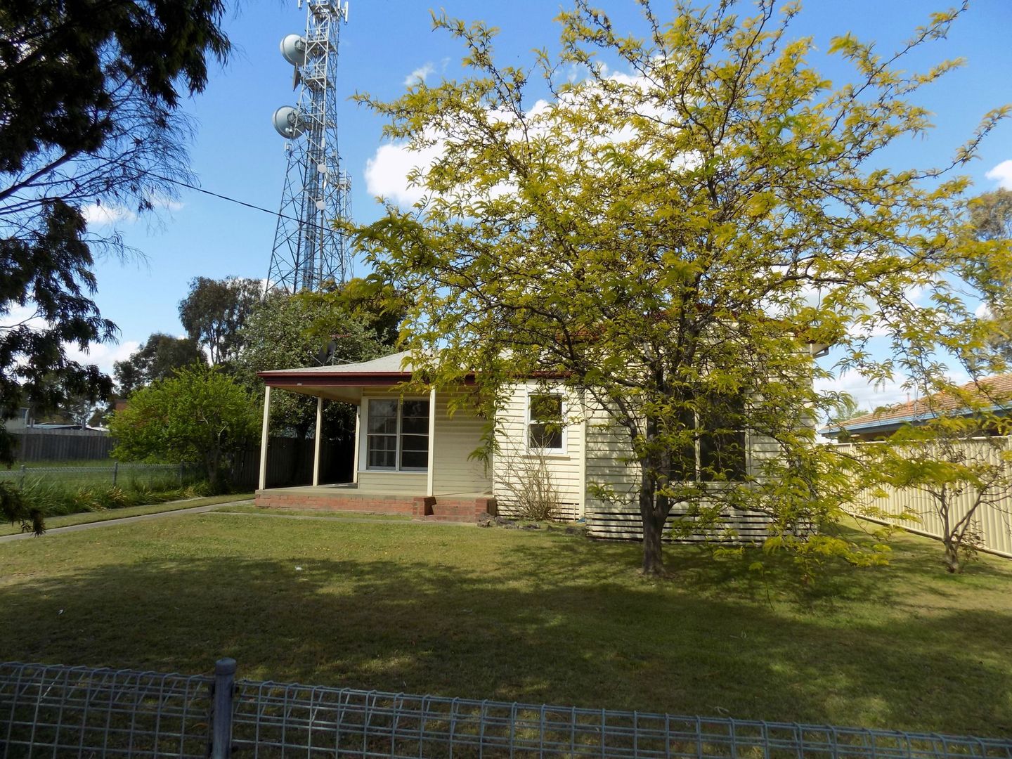 11 Temple Street, Heyfield VIC 3858, Image 1