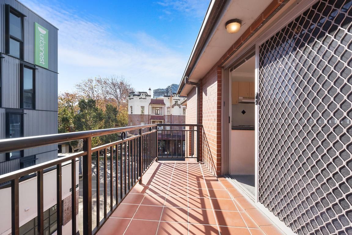 1 bedrooms Apartment / Unit / Flat in 27/165-173 Cleveland Street REDFERN NSW, 2016