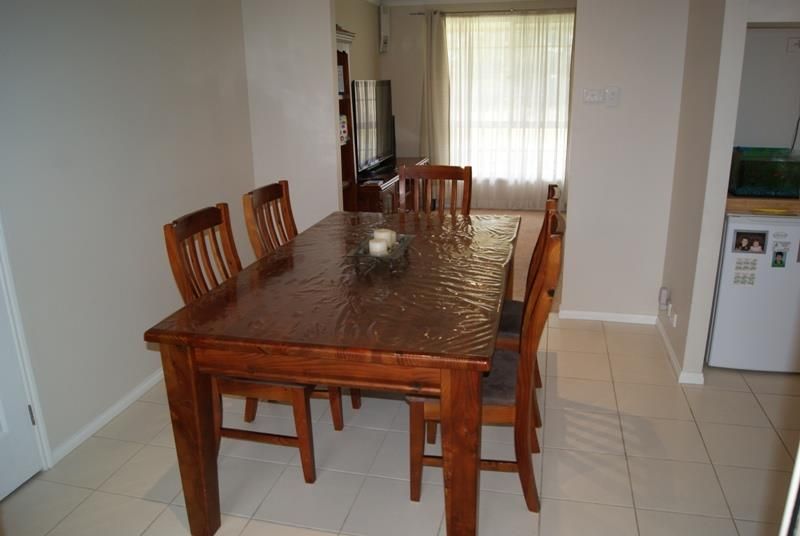 42 Robinson Way, Singleton Heights NSW 2330 House For Rent 620