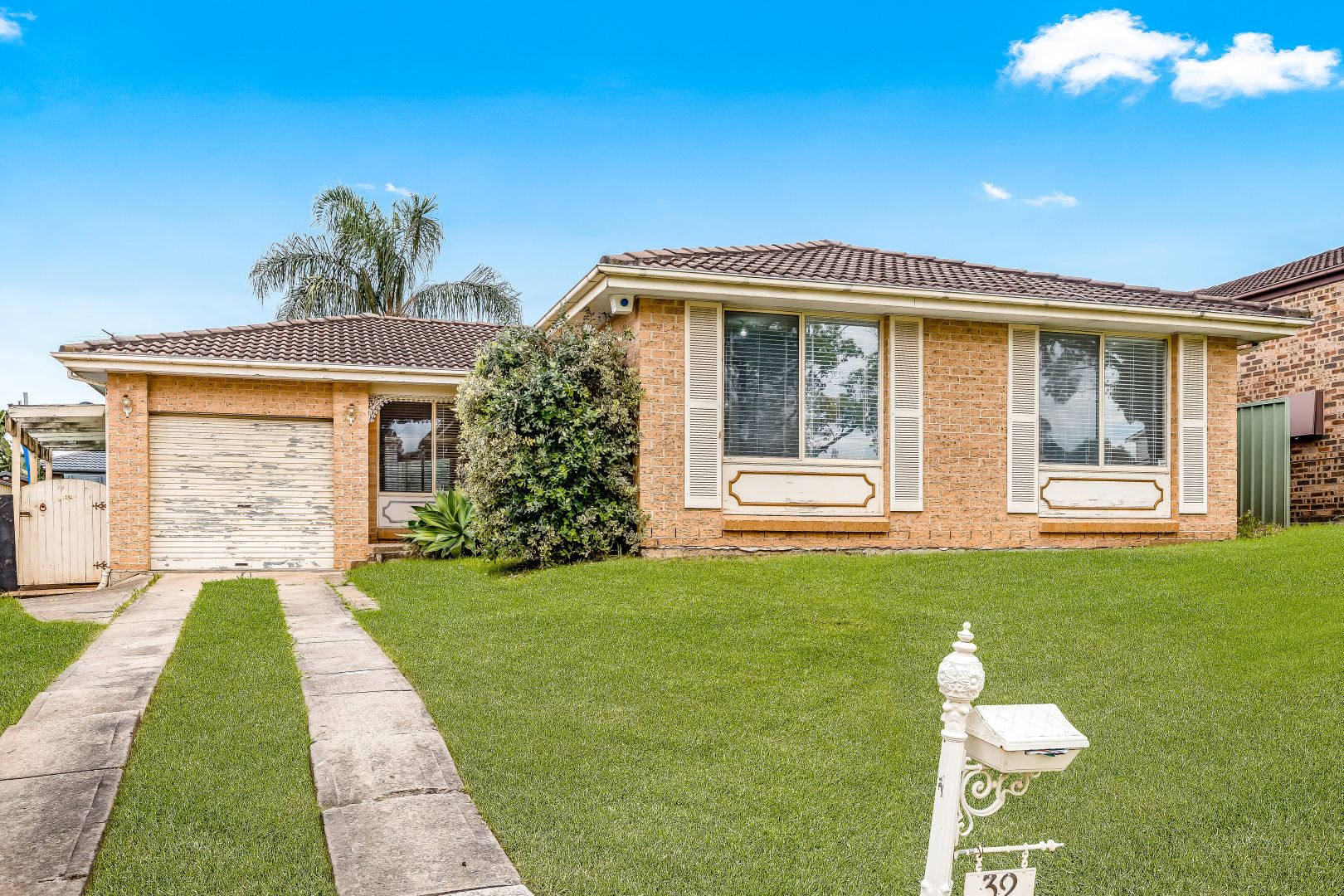 32 Stockdale Crescent, Abbotsbury NSW 2176, Image 2